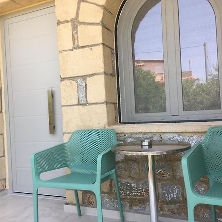 Το Πετρινο / The Petrino Apartments Stoupa Ngoại thất bức ảnh