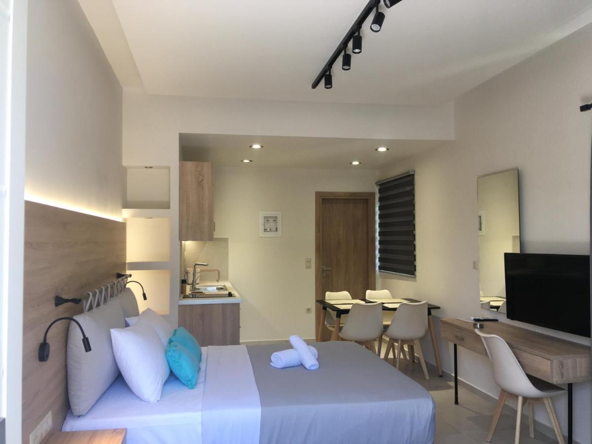 Το Πετρινο / The Petrino Apartments Stoupa Ngoại thất bức ảnh