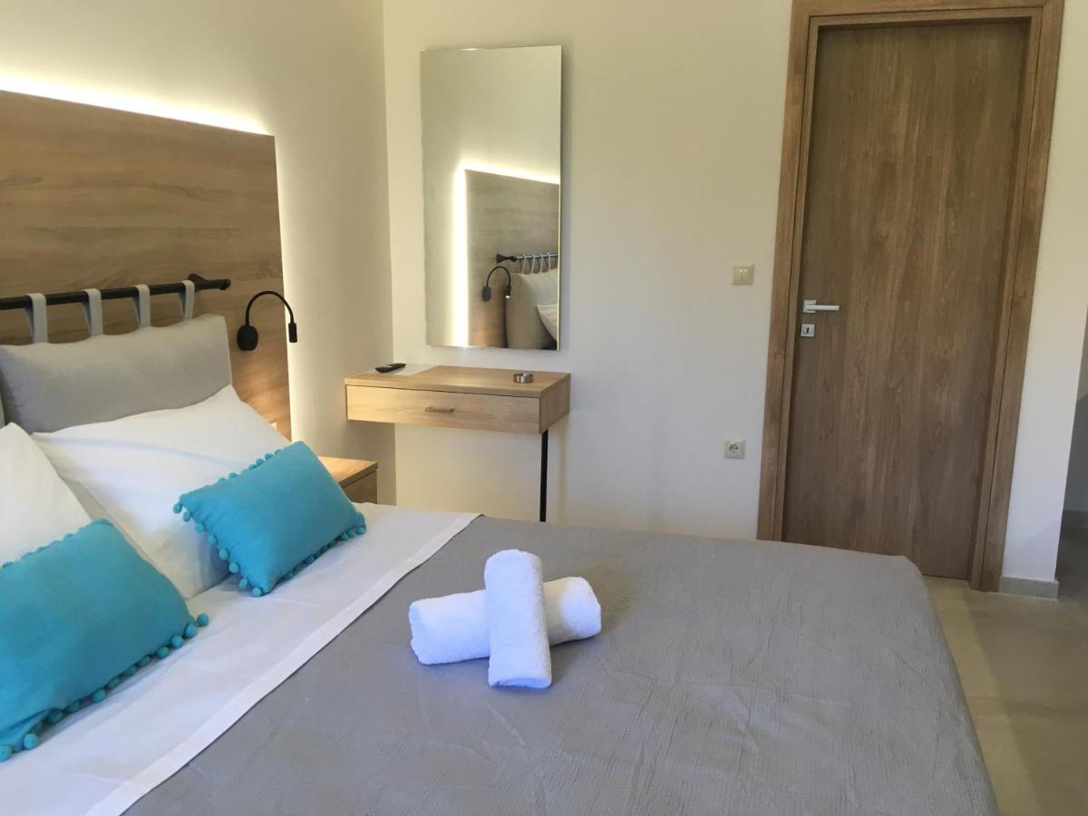 Το Πετρινο / The Petrino Apartments Stoupa Ngoại thất bức ảnh